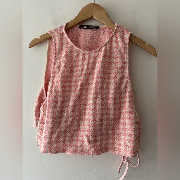 Zara Pink Houndstooth Retro Knit Halter Crop Top with Bralette - Picture 4 of 11